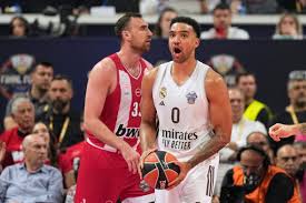 As LeBron James ponders next move, Timberwolves add power forward Trey Lyles on a one-year deal