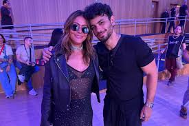 Carol Castro não perde o pique no Rock in Rio: “‘Me sinto uma jovem pré-idosa”