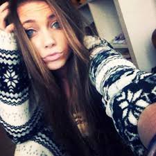 Résultat de recherche d'images pour "fille ak les yeux bleu brune"