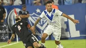 Vélez Sarsfield enfrenta desafíos en su preparación para el partido contra Tigre