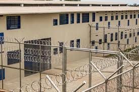 Relatório aponta a morte de 1 detento a cada 19 h em presídios de SP