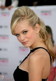 Sara Paxton People Choice Awards Th Jan Lo. Is this Sara Paxton the Actor? Share your thoughts on this image? - sara-paxton-people-choice-awards-th-jan-lo-1057181649