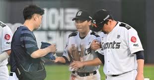 조선일보 - News update