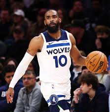 How Should the Wolves Approach the Trade Deadline?