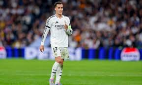 تيفو خاص من جماهير ريال مدريد لـ لوكاس فاسكيز في مباراة يوفنتوس.. ما القصة؟