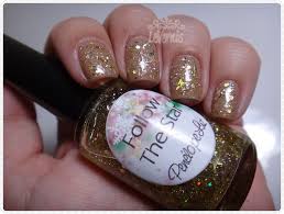Resultado de imagem para esmalte nude e ouro nude