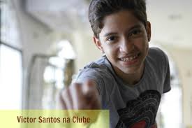 Vai cantar algumas canções ao lado do pai, o também músico Louro Santos. Victor Santos grava primeiro DVD. Crédito: Belnda Souto Maior / DP / D.A Press - victor_santos2_590x393