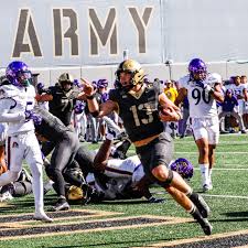 How Army and Navy Football Have Marched to Undefeated Records