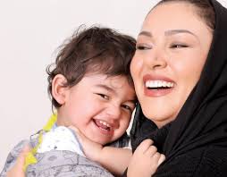 چهره ها/ قاب جدید و احساسی از زیبا بروفه و پسرش