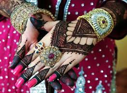 images?qtbnANd9GcSwcjI6En28Mtv4RmbPKpga2mw74ord4fyqn4YgOOb MTS5trbWUA - New Mehndi Easy Designs