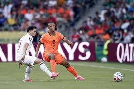 هولندا ضد المغرب