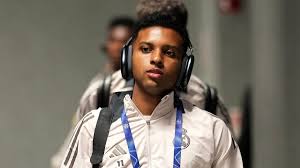 Rodrygo dice al Real Madrid que se quiere quedar, pero le piden reacción
