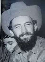 Conducía al Jefe del Estado Mayor del Ejército Rebelde, Comandante Camilo Cienfuegos; al piloto Primer Teniente Luciano Fariñas Rodríguez, ... - 20101028133209-camilo-web