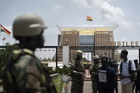 Expulsions USA-Ghana : Tentative de Suicide et Accords Secrets Révélés !