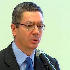 El alcalde de Madrid, Alberto Ruiz-Gallardón, reconoció hoy que el contrato adjudicado a la empresa Special Events en 2004 para el diseño, ... - Gallard%25C3%25B3n%2520(2)_0