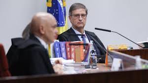 PGR pede que revisão criminal de Jair Bolsonaro seja rejeitada
