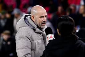 Bosz eist scherpte tegen laagvliegers en verklaart keuze voor Boadu en Obsipo