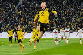 Where to stream Borussia Dortmund vs. Villarreal Champions League match free today
