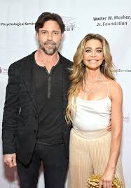 extratv.com - News update