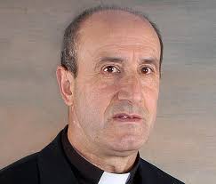 La archidiócesis de Santiago acaba de anunciar el nombramiento del sacerdote Jesús Fernández González como obispo auxiliar de Compostela, un cargo que en la ... - jesus-fernandez--nuevo-%2520obispo-auxiliar-santiago--644x550