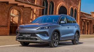 BYD Song Pro 2027 é flex, muda visual e perde potência contra Corolla Cross