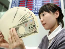 Yên có thể trở thành đồng tiền dự trữ của châu Á | Báo Người Lao Động Online - yen1803jpg_9c354