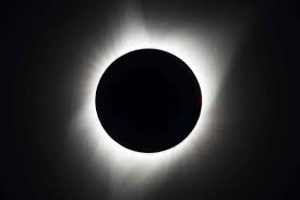 Eclipse solar total poderá escurecer o céu por mais de seis minutos