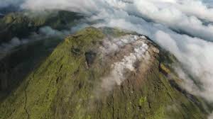 Le documentaire « Volcan de la Soufrière : Éruption imminente ? » plonge dans les entrailles de la Guadeloupe sur NOVO19