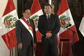 Juan Carlos Velasco Guerrero asume como nuevo ministro de Salud en Perú