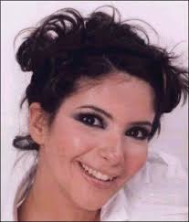 c mouna zaki , encore une egyptienne , mais c une actrice c la femme de ahmed hilmy il est un acteur egyptien aussi .......ahmed 3andou zharr hien les ... - 2391099949_1