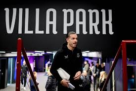 Moyes Makes Two Changes For Villa Test