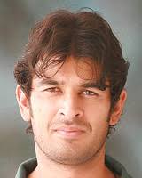Full name Abdur Rauf Khan. Born December 9, 1978, Renala Khurd, Punjab. Current age 35 years 178 days. Major teams Pakistan, Lahore Division, Multan Tigers, ... - 132966.1