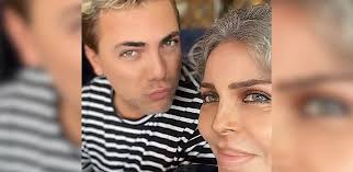 Cristian Castro desmiente tocamientos indebidos por parte de su madre, Verónica Castro