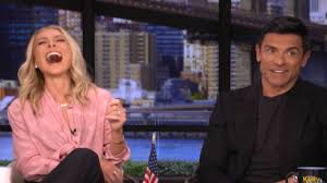 Mark Consuelos Jokes About the Real Reason He Wouldn’t Divorce Kelly Ripa