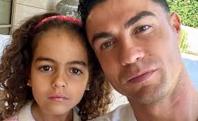 Hija de Cristiano Ronaldo y Georgina Rodríguez sorprende al interpretar un tema de Andrea Bocelli