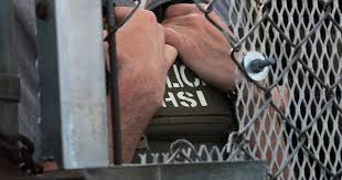 FBI agents told to stand down on assault probes involving ICE officers; DOJ denies policy shift