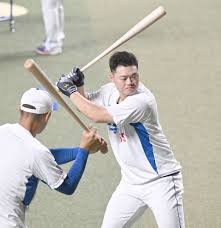 中日・細川成也と和田コーチをつないだ恩師の"縁"「それでだめだったら、おまえはもう終わりだ」3年前、電話で"最後通告"