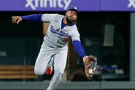 Teoscar Hernandez injury report