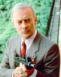 Resultado de imagem para edward woodward