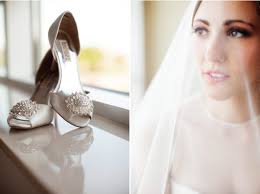 Mariko-Dan-wedding-real. Mariko and Dan decided to be original with their wedding day celebration by choosing William Shakespeare-inspired wedding theme ... - classic-wedding-white-shoes-bride-veil