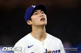 Edman's .972 OPS Keeps Kim Hye-seong in Minors
