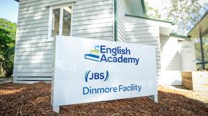 JBS lança escola de inglês na Austrália e prepara brasileiros para o mercado internacional