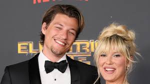 ¡Bomba! Millie Bobby Brown y Jake Bongiovi Agrandan la Familia 👶 - Imagen principal del artículo