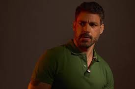"Queria trazer para a série a quebra desse tabu sobre a sexualidade", diz Cauã Reymond sobre "Jogada de Risco"