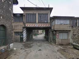 Aciéries de Bonpertuis: 600 Ans d'Histoire en Danger! L'Isère Retient Son Souffle