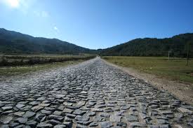 Résultat de recherche d'images pour "image longue route"