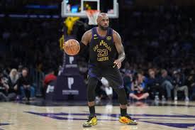 Free Agent Rumors: LeBron, Westbrook, Robinson-Earl, Umude