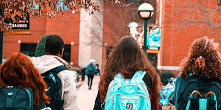 Student becomes unresponsive during medical emergency on 8th-grade field trip, officials say