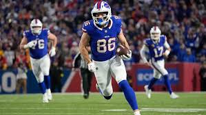 Tucker Kraft Re-Sets NFL TE Salary Scale: Is Bills' Dalton Kincaid at That Level?