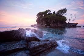 Hasil gambar untuk TANAH LOT